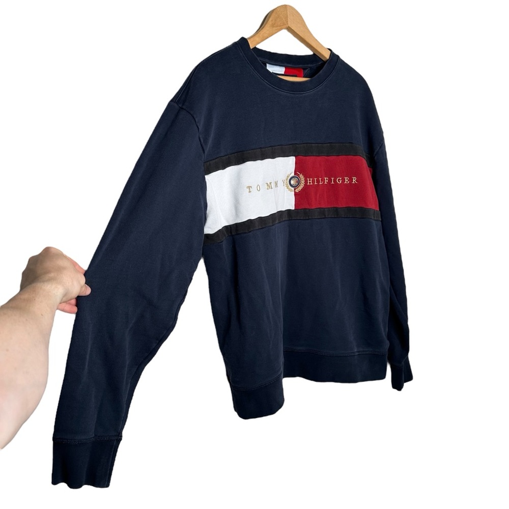 Tommy Hilfiger big logo Crewneck sweatshirt - Picture 4 of 8